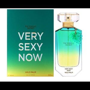 Victoria’s Secret Perfume.Very sexy now.Wild Palm.
